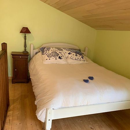 Bed and Breakfast La Jariette Airvault Экстерьер фото