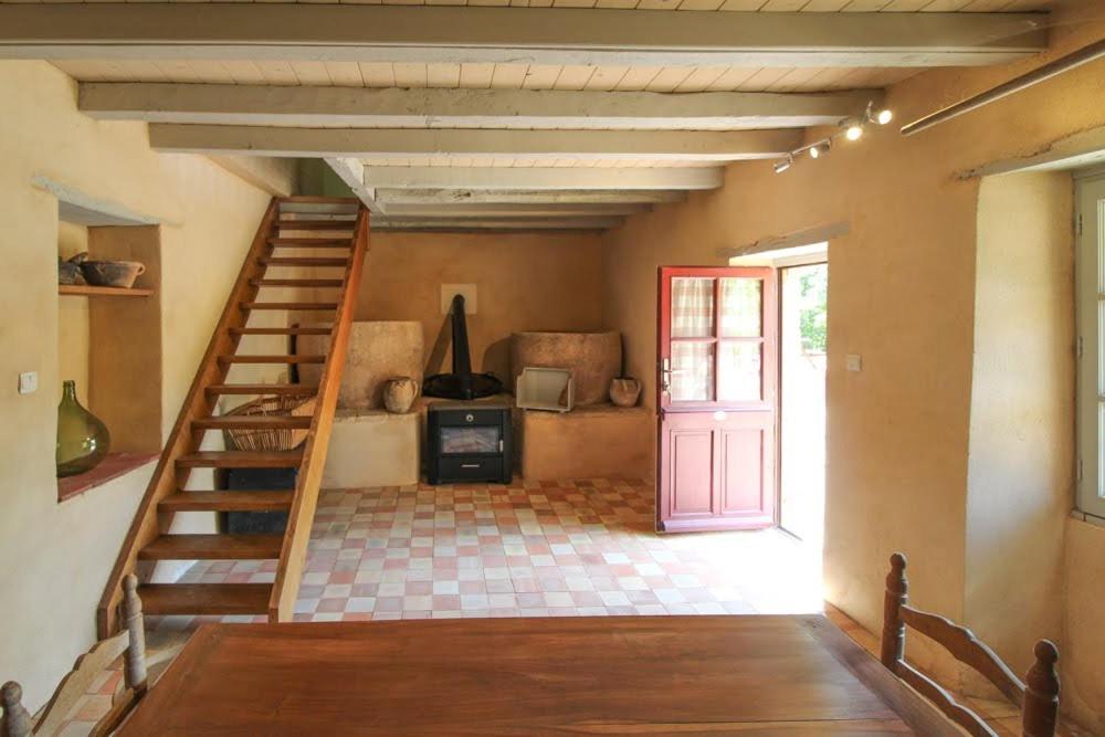 Bed and Breakfast La Jariette Airvault Экстерьер фото
