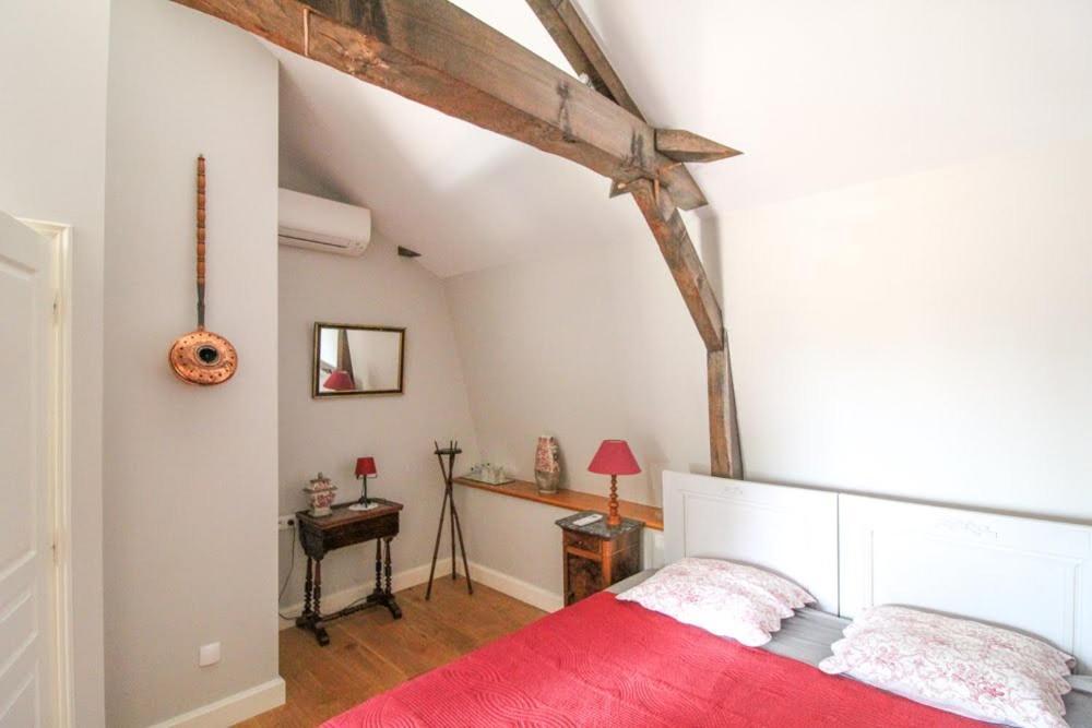 Bed and Breakfast La Jariette Airvault Экстерьер фото