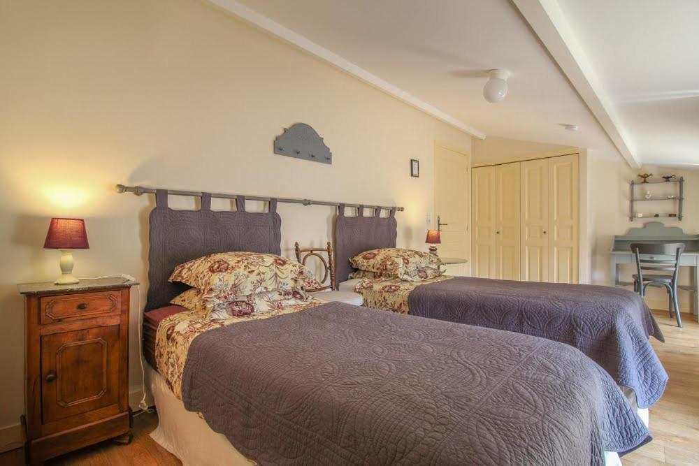 Bed and Breakfast La Jariette Airvault Экстерьер фото